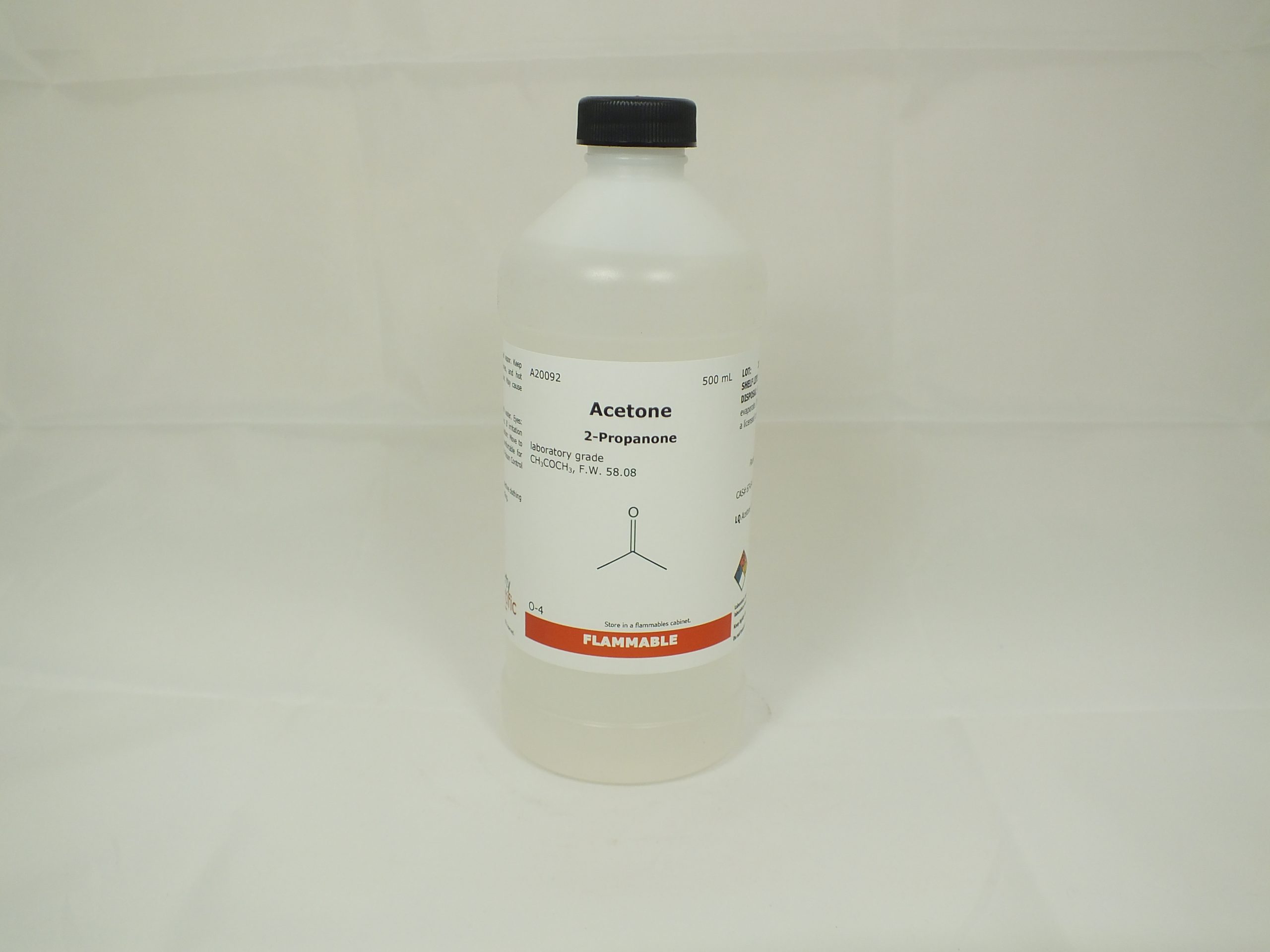 Acetone, laboratory grade, 500 ml